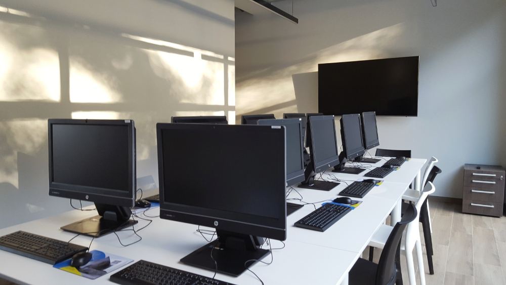 Le nouveau bâtiment comprend aussi un centre de formation