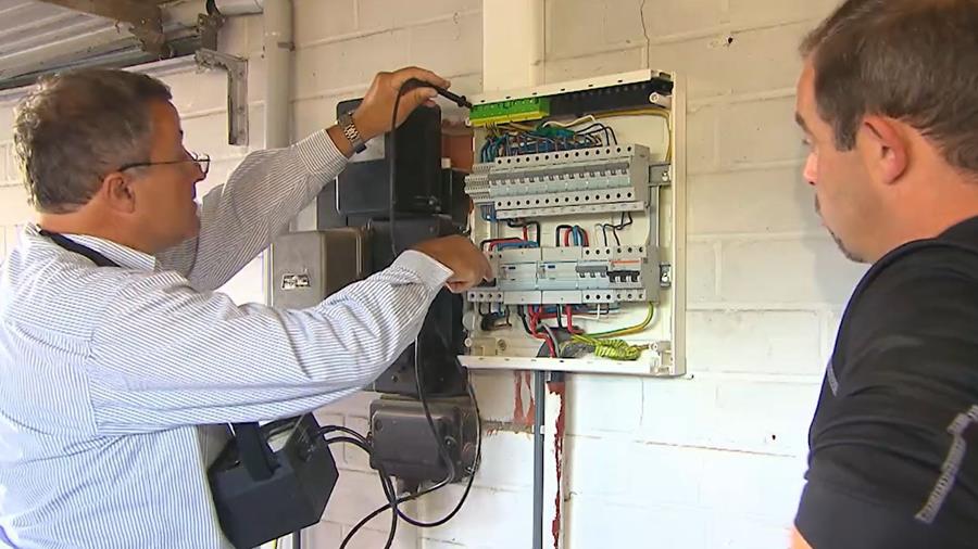 keuring zelf elektriciteit plaatsen