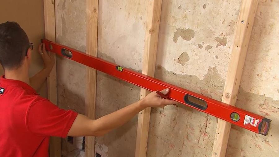 latwerk valse wand plaatsen