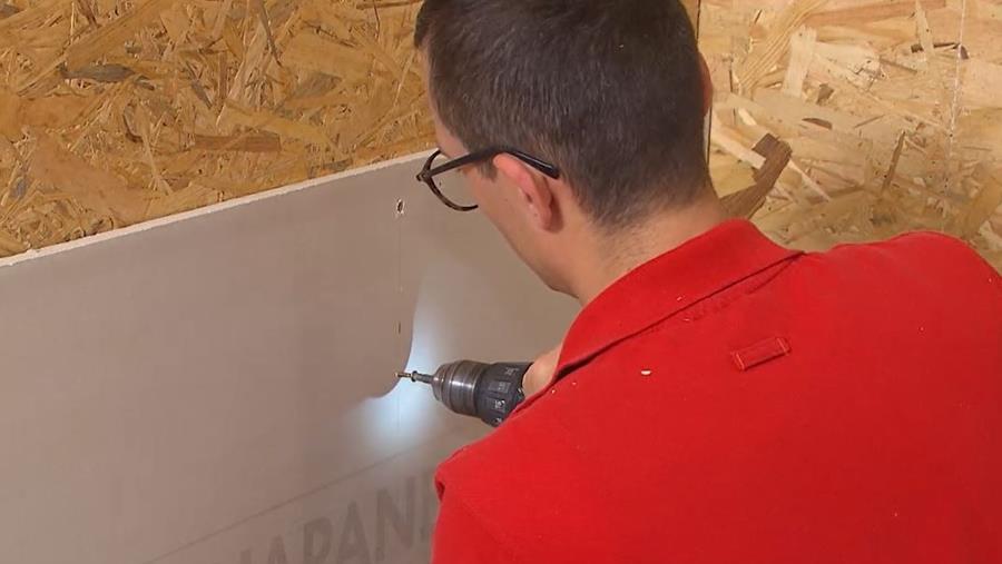 schroeven cementpanelen plaatsen