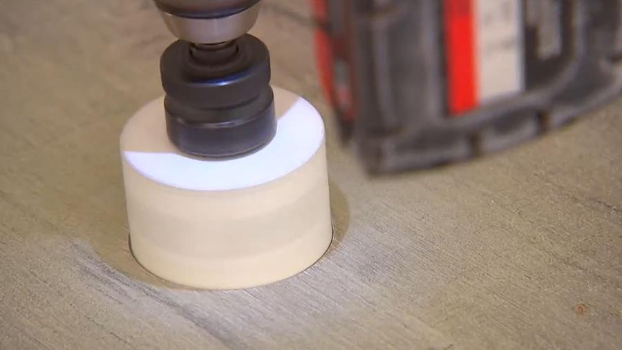 klokboor wastafelmeubel plaatsen