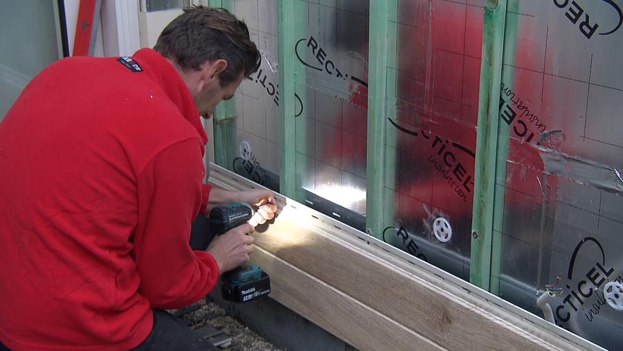 schroeven gevel plaatsen