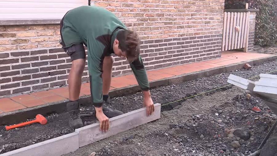 boordstenen allée en gravier