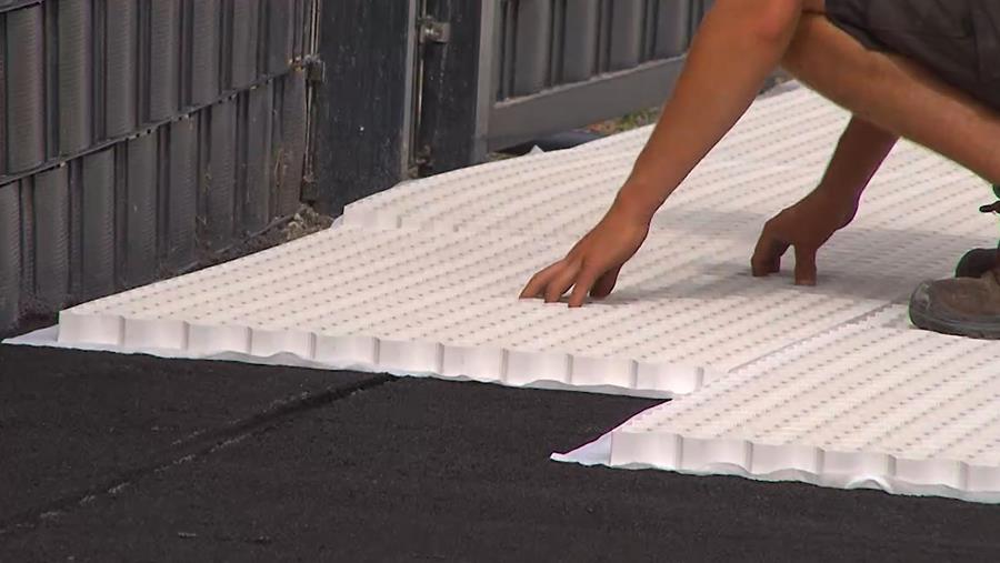 mat allée en gravier plaatsen