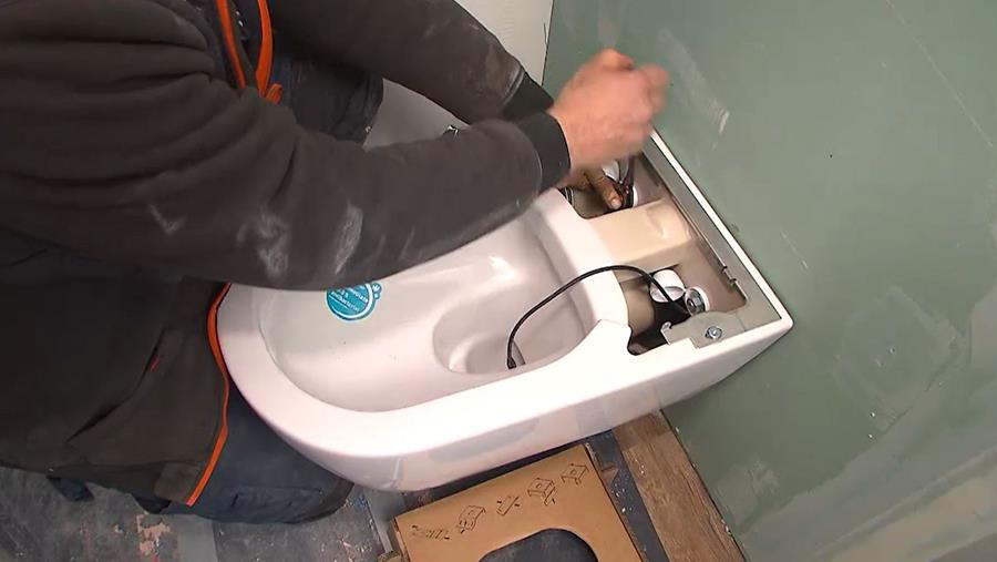 Aanspannen DOUCHETOILET 