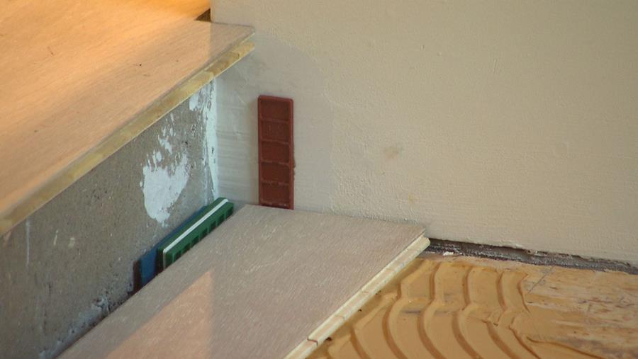 18. eerste trede parket plaatsen