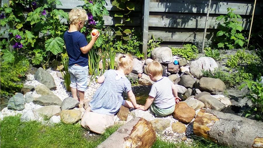 Berry IJmker zwemvijver