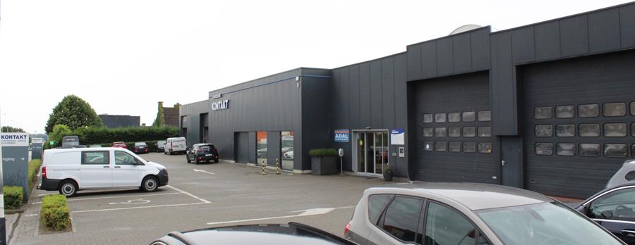 voorgevel gebouw Carrosserie Kontakt (Rumst)