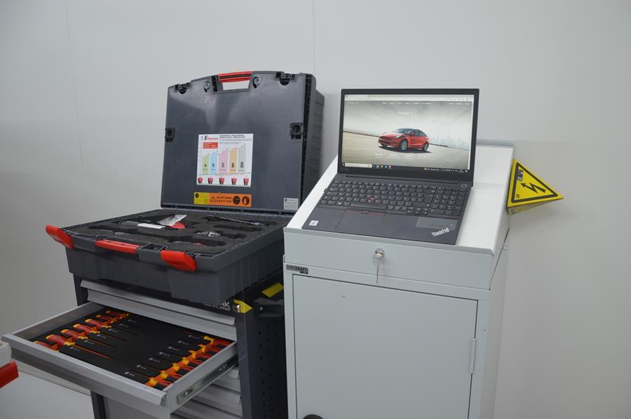 Tesla tools