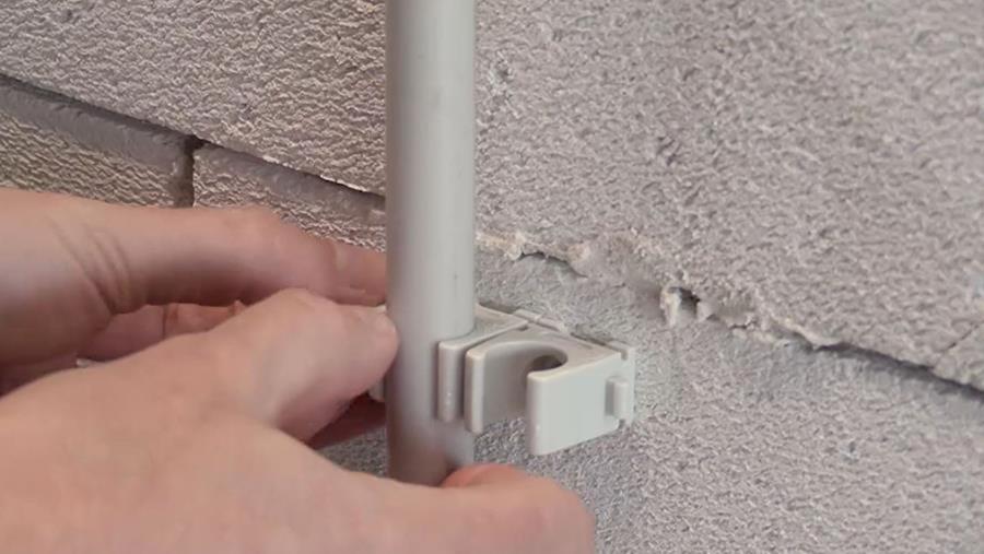 clips poser de l'électricité