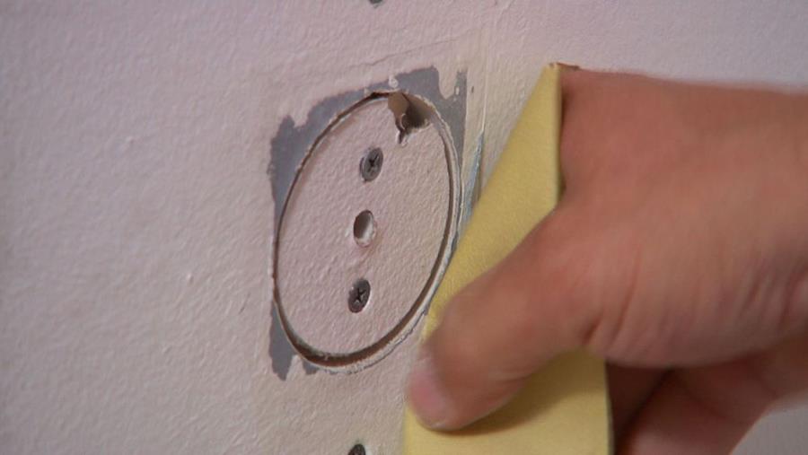 pleisteren Stopcontact verplaatsen