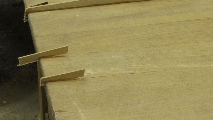 Barst wegwerken spie