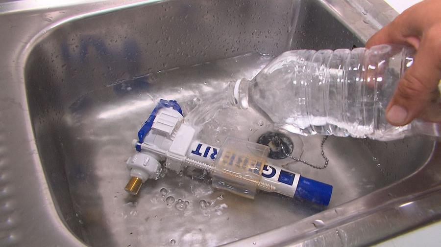 vlotterkraan schoonmaken azijn