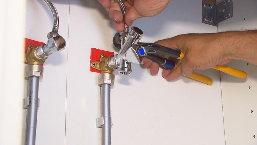 sanitaire aansluitpunten sanitair zelf leggen