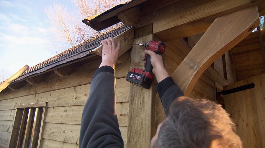 Dakrand afwerking tuinhuis