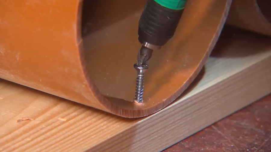 pvc buizen plaatsen in kader