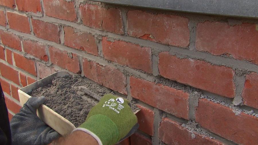 voegen met een voegbord