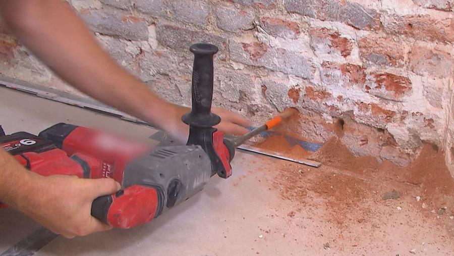 gaten boren opstijgend vocht