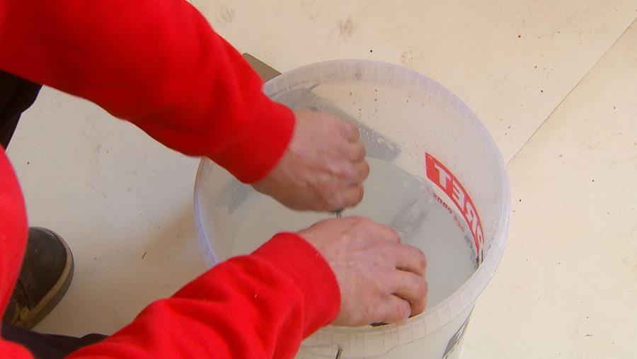 gereedschappen wassen