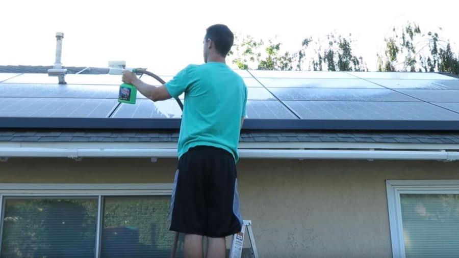 zonnepanelen reinigen product