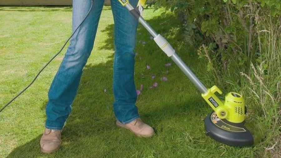 een gesnorde grastrimmer