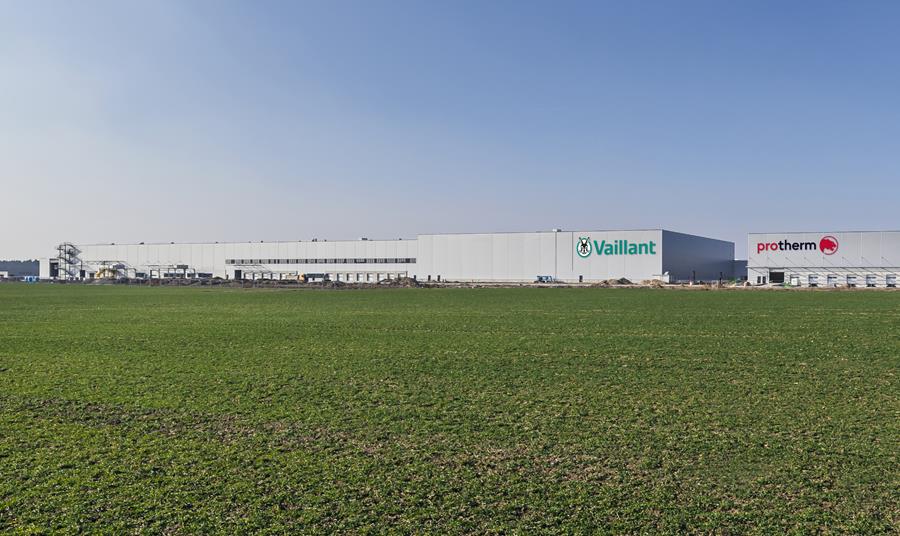 mega factory for heat pumps
