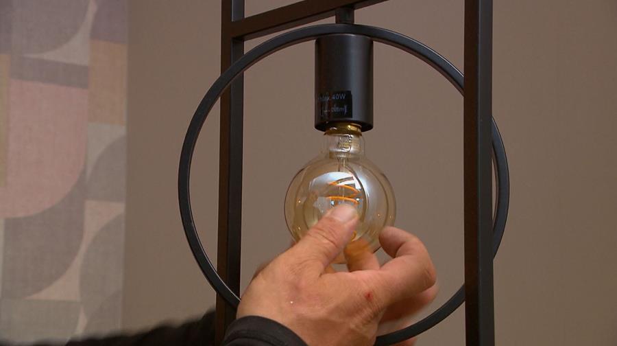 staanlamp en resultaat 1
