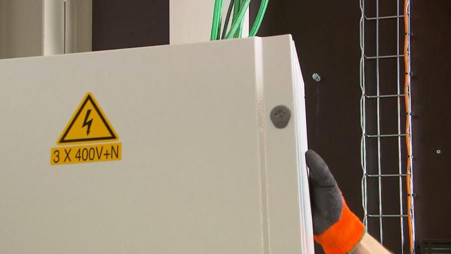 kast haken over de bouten