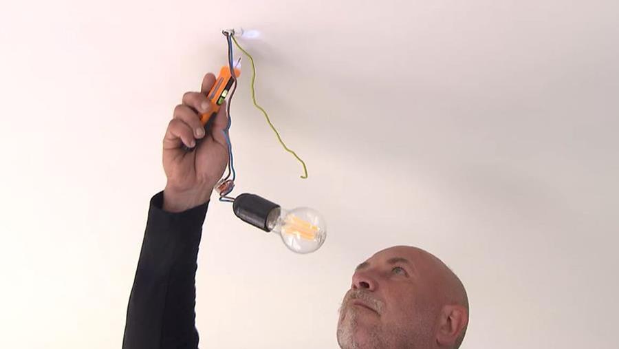 spanningzoeker draden controleren