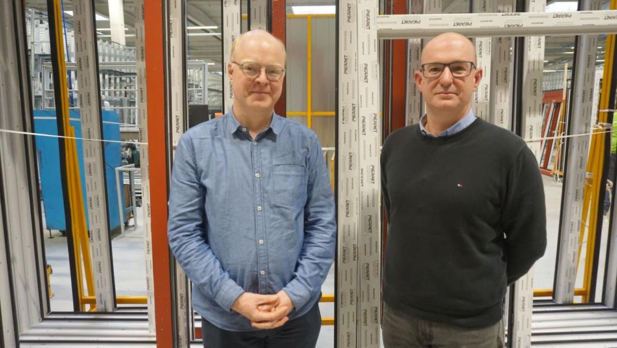 Mathieu Vanderhasten, directeur R&D chez Pierret, et l’ing. Vincent Vandevelde, Technical Area Sales Manager chez Rotox