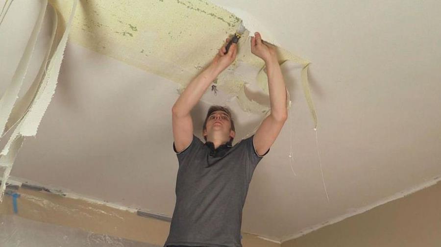 oud behang plafondrenovatie