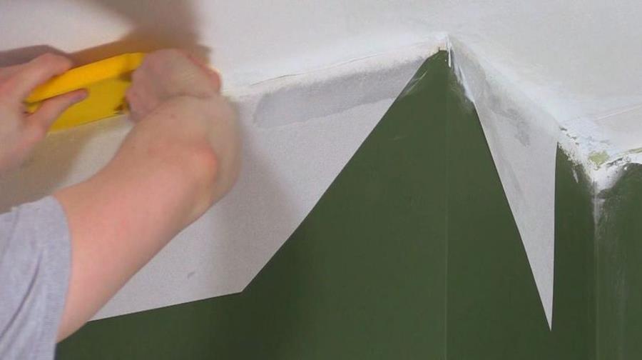 strijken plafond behangen