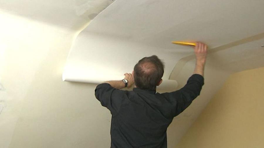 naden plafond behangen
