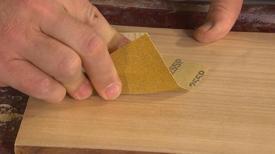 handmatig schuren schuurpapier