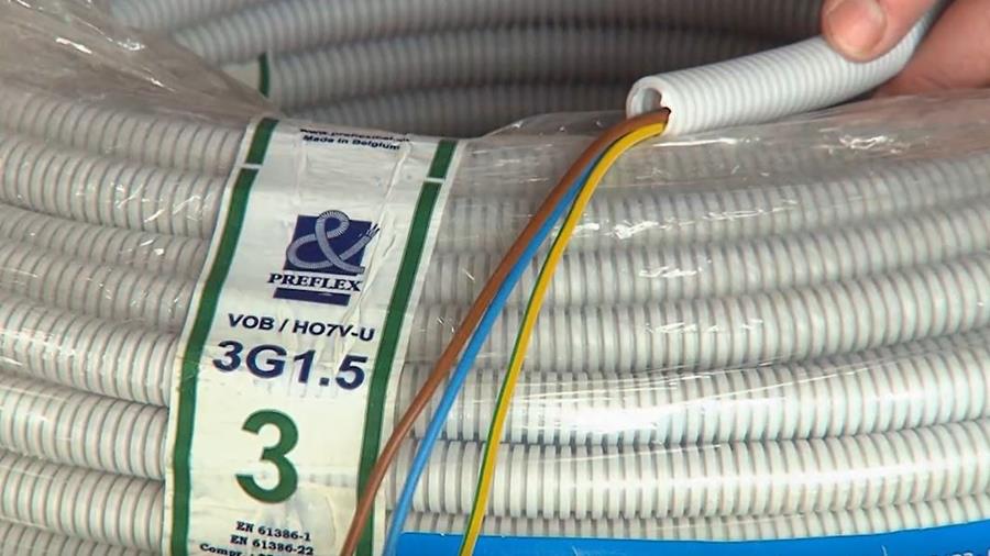 voorbedraad zelf elektriciteit plaatsen